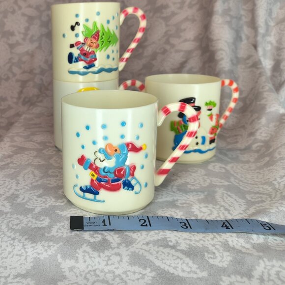 4 vintage 1985 Sterling House plastic 3" Christmas mugs w box, yellowed - Picture 11 of 14